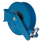 Enrouleur avec guidage tuyau